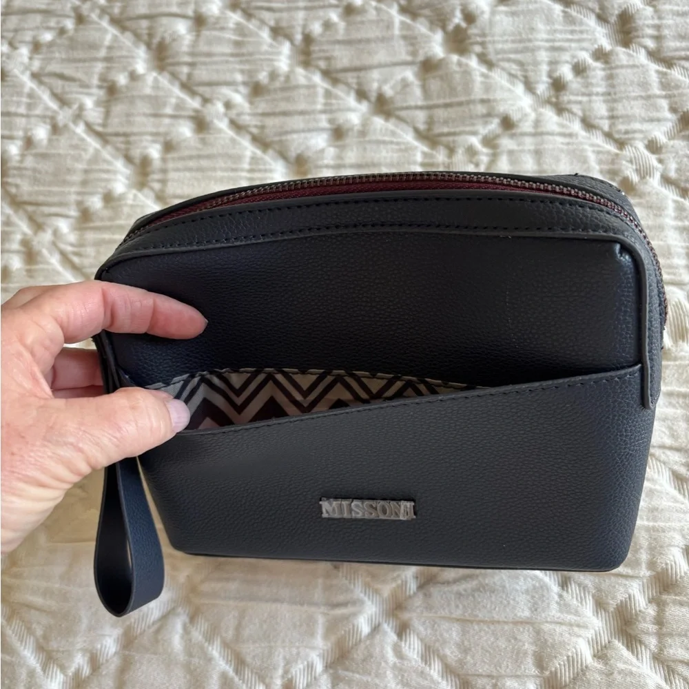 MISSONI for SAUDIA Saudi Arabian Airlines‎ first class amenity kit bag cosmetic